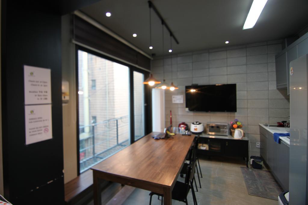 24 Guesthouse Garosugil - Gangnam โซล ภายนอก รูปภาพ