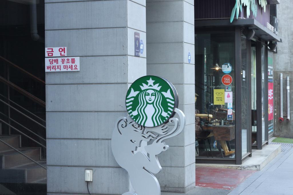 24 Guesthouse Garosugil - Gangnam โซล ภายนอก รูปภาพ