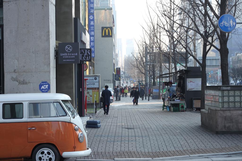 24 Guesthouse Garosugil - Gangnam โซล ภายนอก รูปภาพ